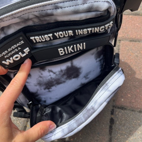 9L Wolfpak Mini Backpack - Picture 4 of 6